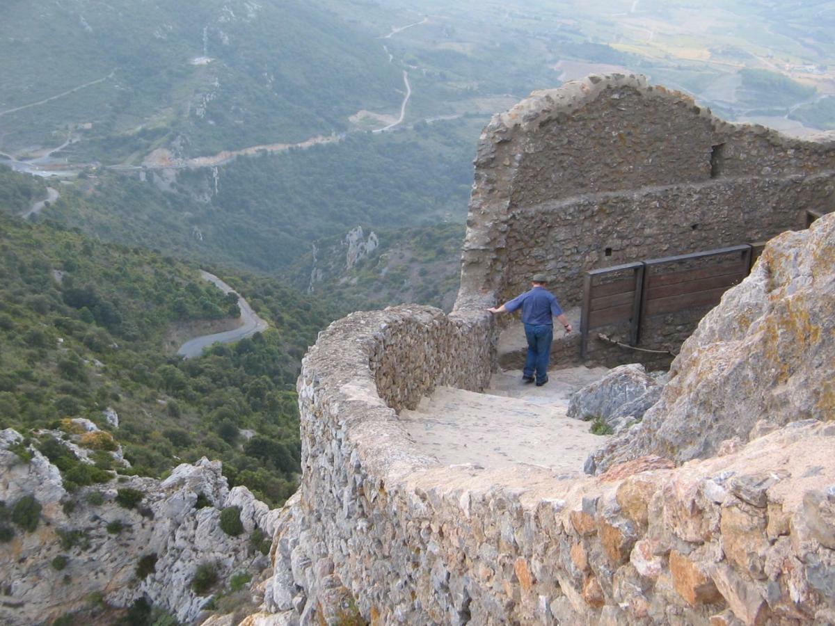 Maison De La Fontaine Embres-et-Castelmaure Екстериор снимка